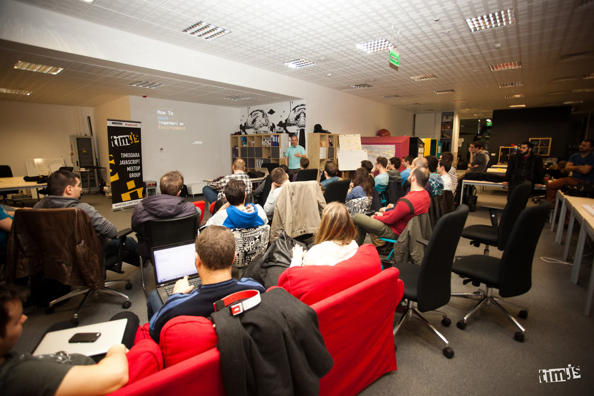 Photo from one of the meetups at StartUp Hub